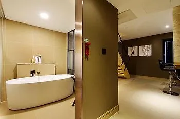 Donggyeong Hotel Сеул