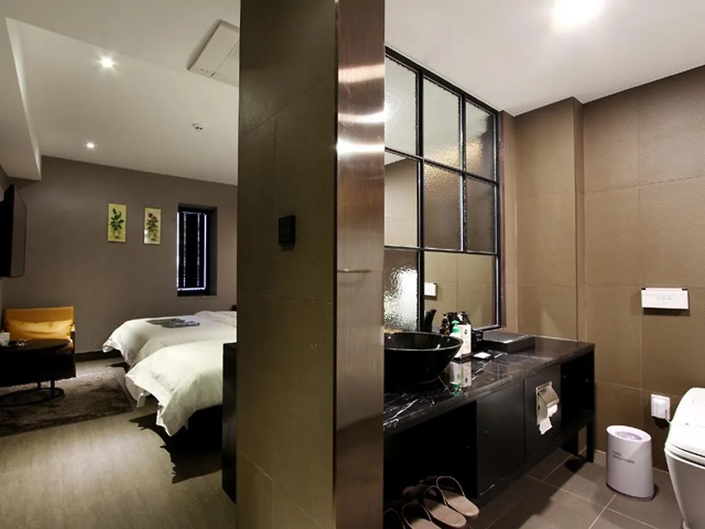 Donggyeong Hotel Seoul 2*,  South Korea