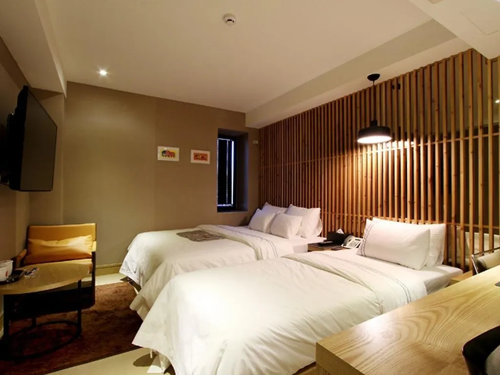 Donggyeong Hotel Seoul