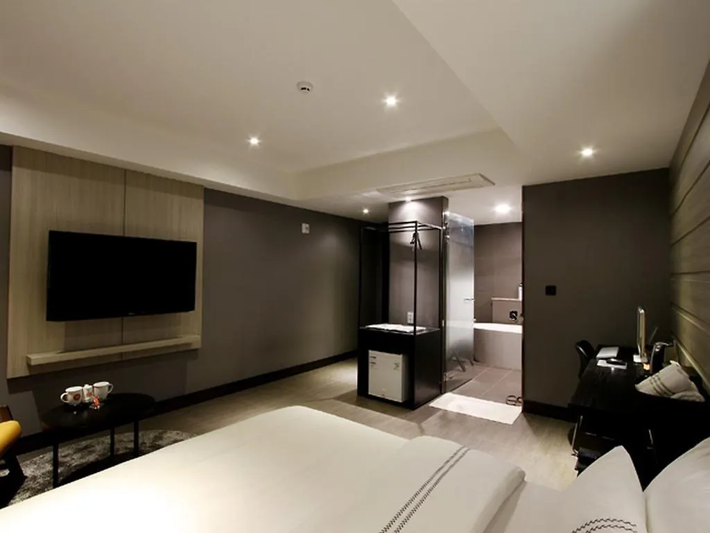 Donggyeong Hotel Seoul