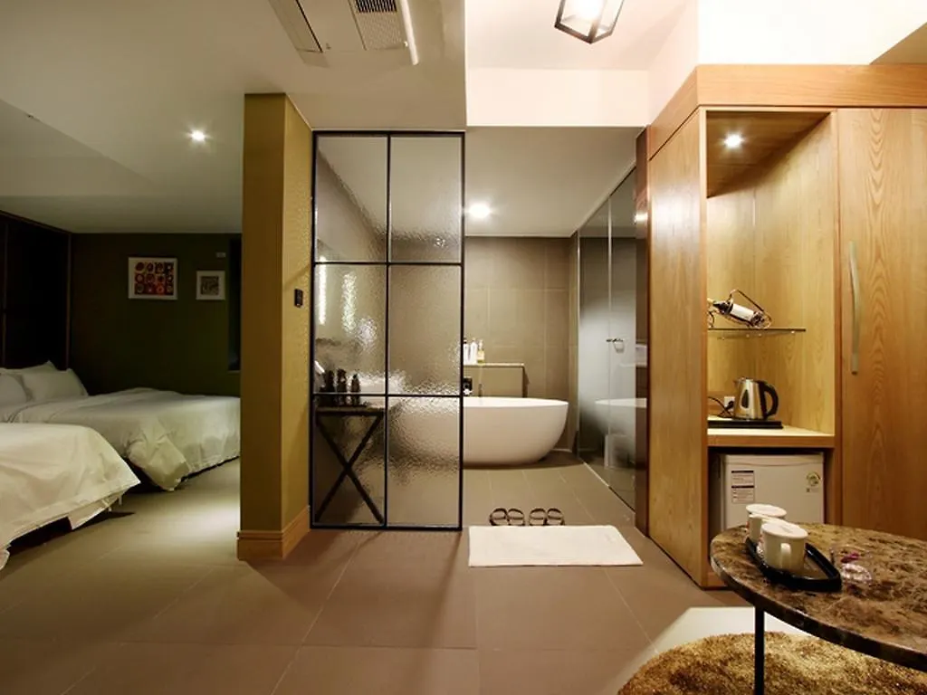 Donggyeong Hotel Seoul 2*,  South Korea
