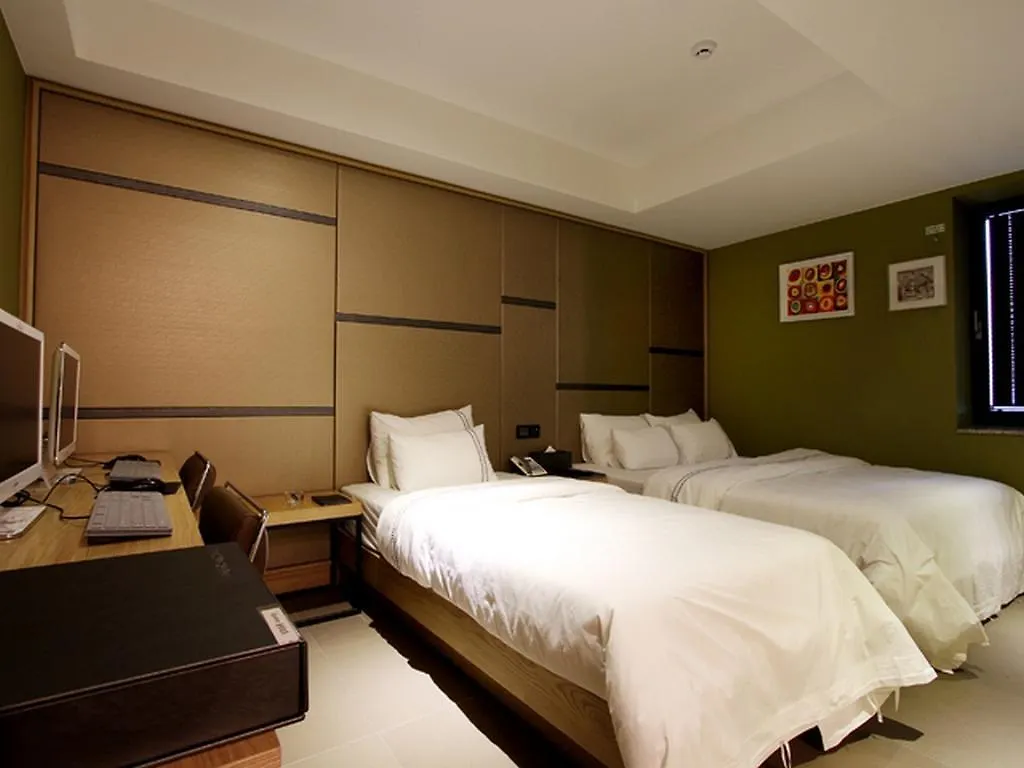 Donggyeong Hotel Seoul