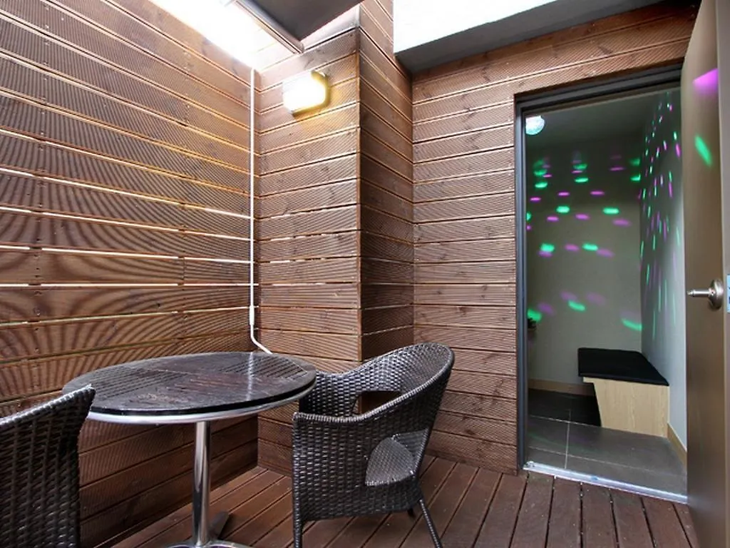 Donggyeong Hotel Seoul 2*,