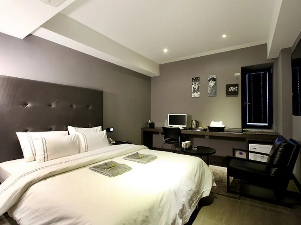**  Donggyeong Hotel Seoul South Korea
