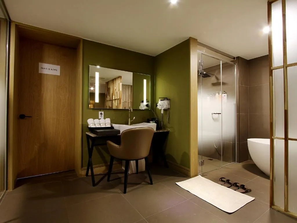 Donggyeong Hotel Seoul