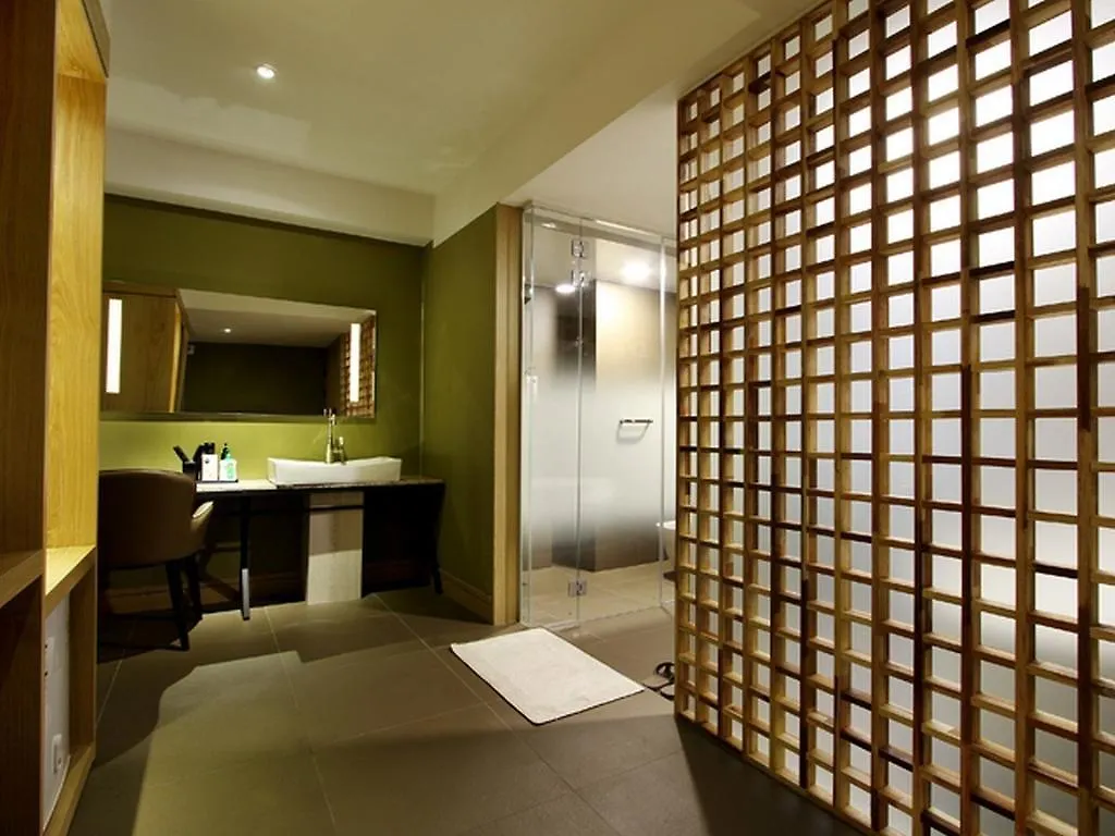 Donggyeong Hotel Seoul 2*,